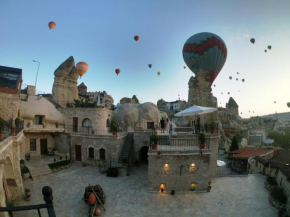  Grand Cave Suites  Гёреме